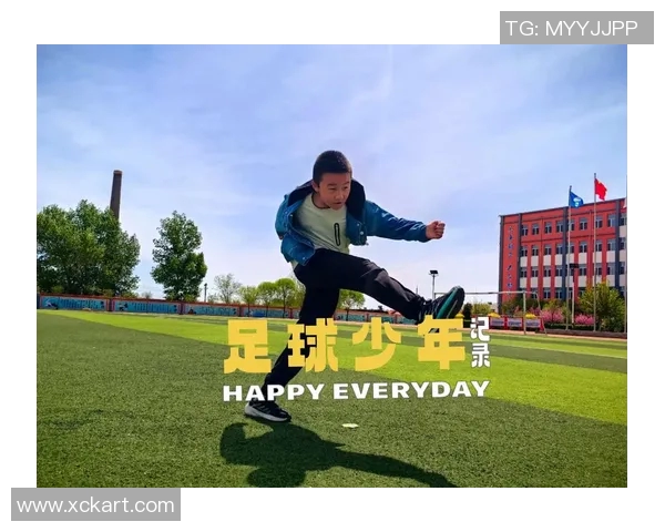 足球巨星化身搞笑达人穿上篮球服引发球迷热议与欢笑