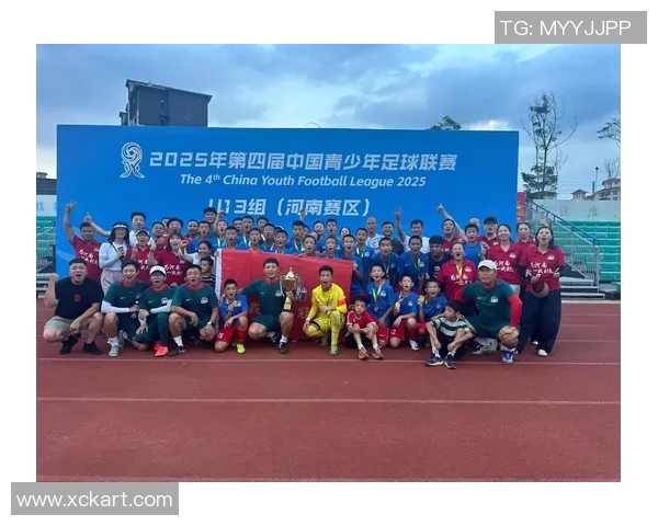 全民冠军足球明星组合带你领略足球魅力与激情的完美结合 全民冠军足球明星组合带你领略足球魅力与激情的完美结合